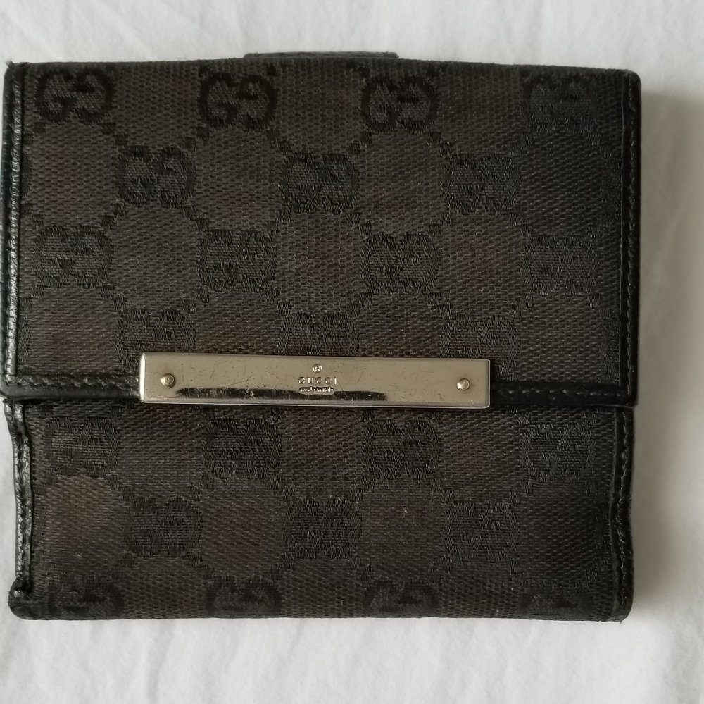 Authentic Gucci Canvas Folding Wallet